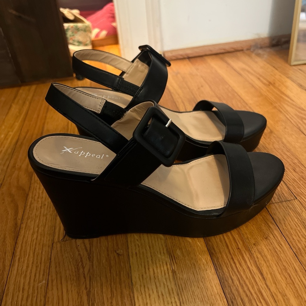 Xappeal Black Wedge Sandals
